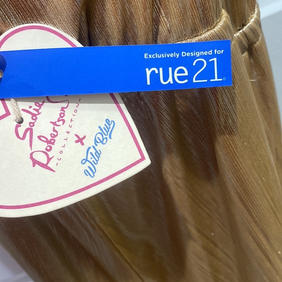 NWT Wild Blue Sadie Robertson Dress Gold Shimmer Size Large Asymmetrical - Picture 6 of 9